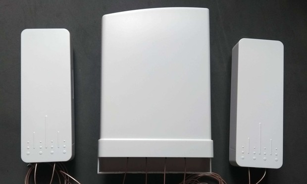 The LibreRouter project aims to make mesh networks simple and affordable