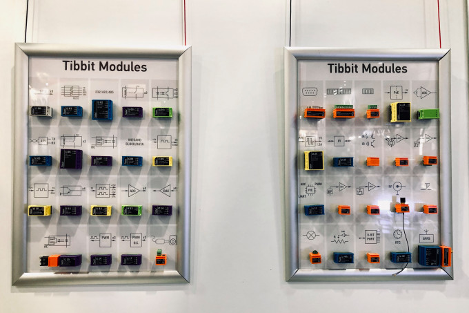 Tibbits are colorful pre-programmed modules for building IoT devices