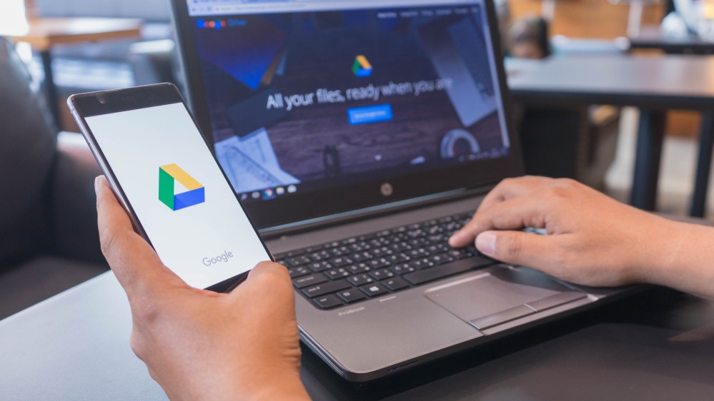Google Drive will start permanently deleting trashed files sooner
