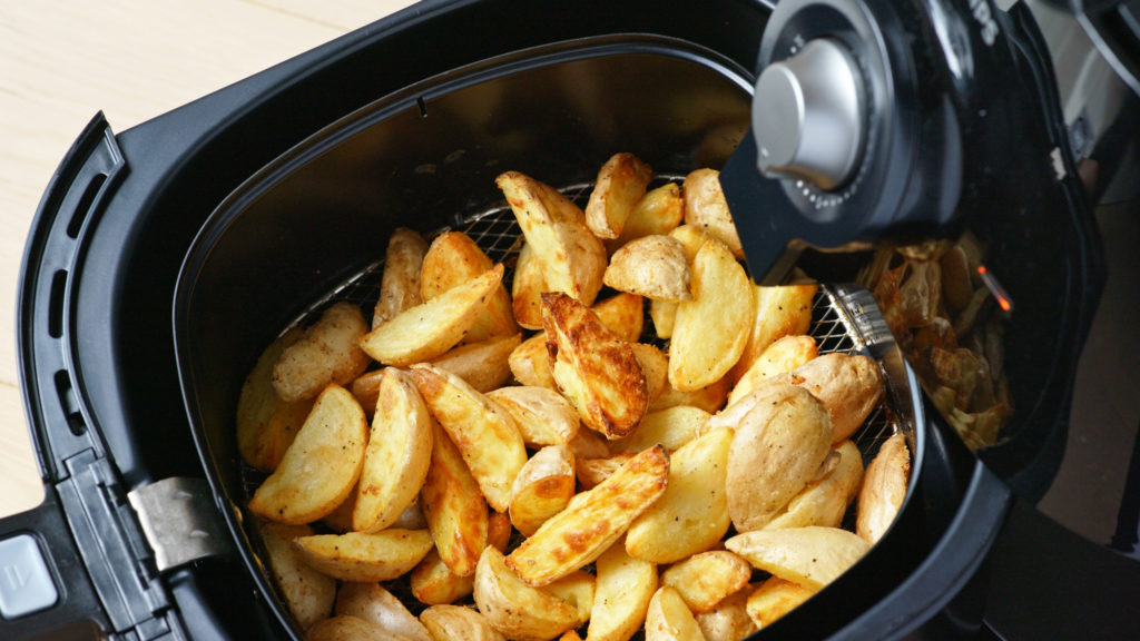 I discovered this air fryer trick and it’s a game-changer for making fries