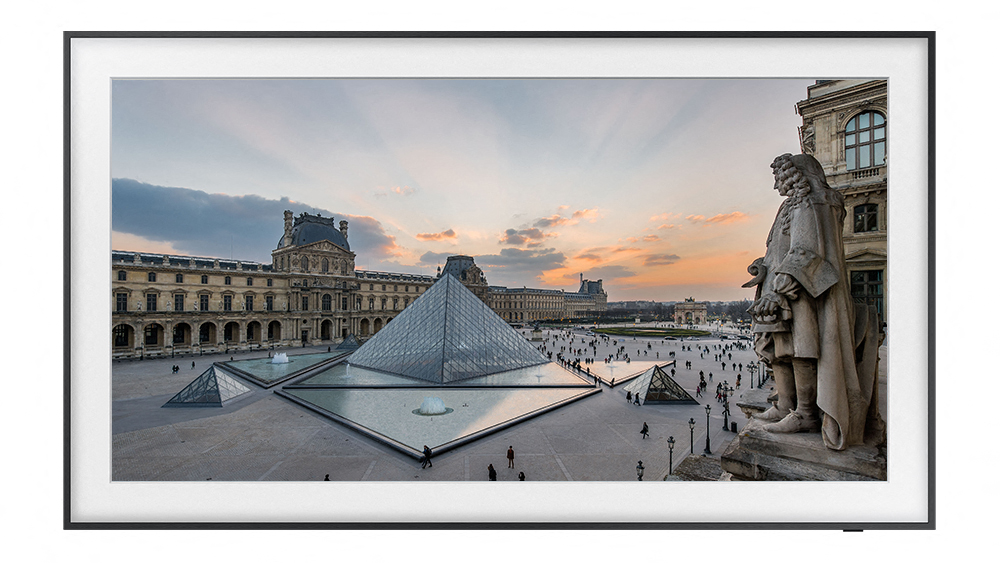 Some Samsung TVs can soon display the Mona Lisa and other paintings from The Louvre