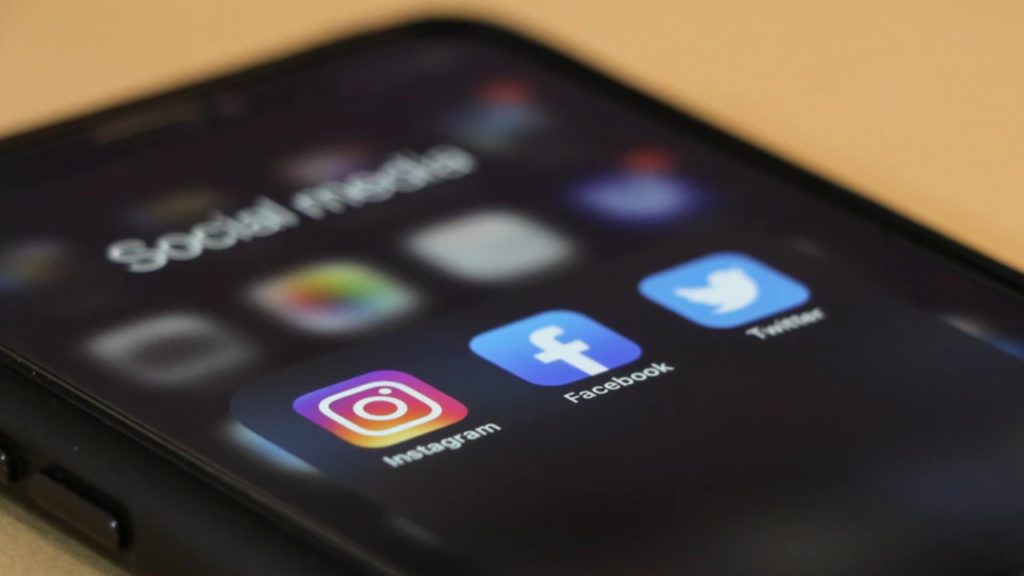 Facebook, Instagram and Whatsapp go down for some in second outage this week