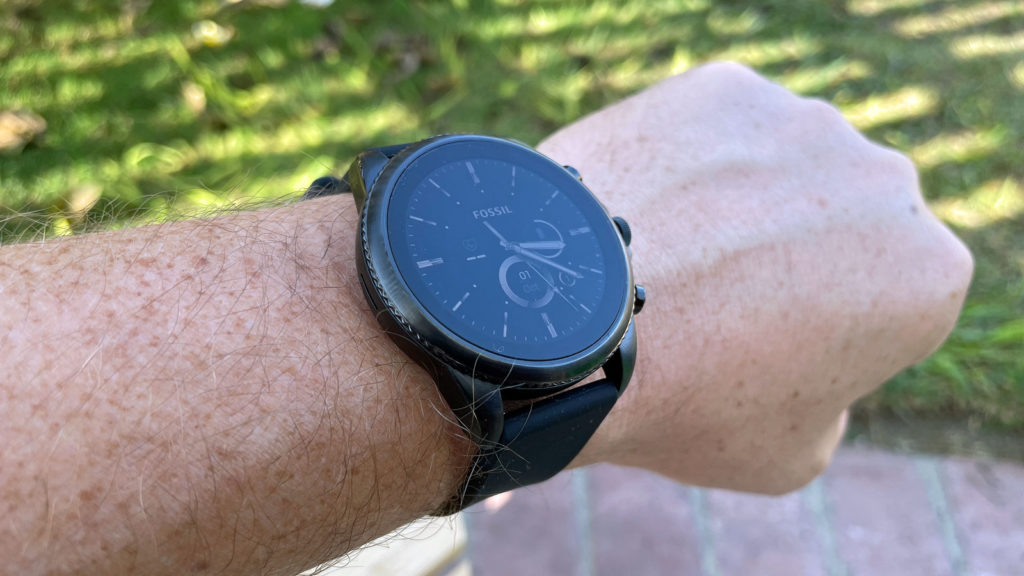 Why the Fossil Gen 6 didn't convince me to switch away from my Apple Watch