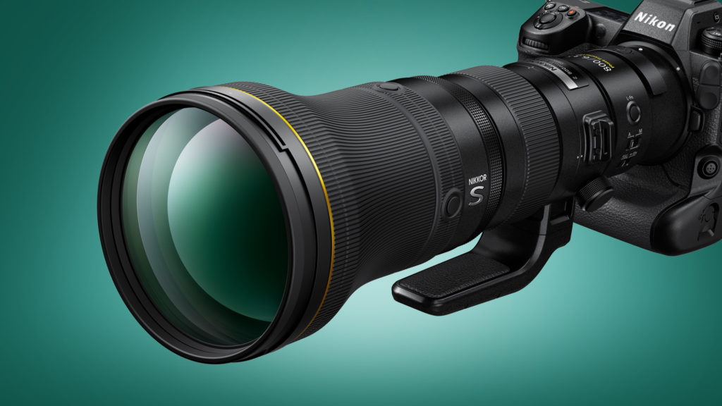 Nikon roasts Canon with surprisingly light and affordable wildlife lens