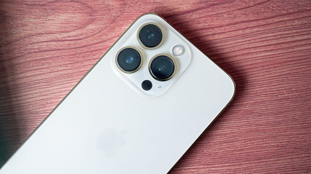 How to set the iPhone camera timer