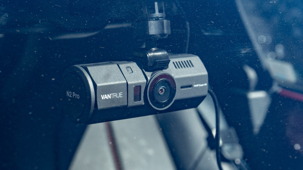 This simple dash cam makes me wish they'd all quit feature creep for good