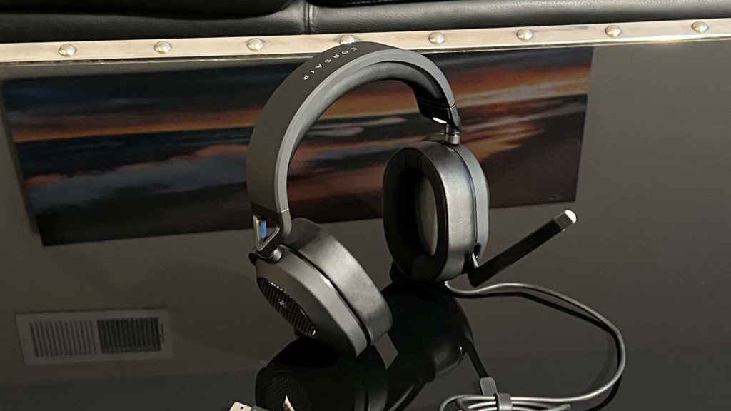Corsair HS65 Surround