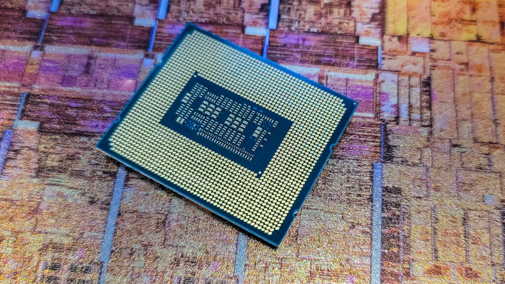 Intel Raptor Lake causes jaws to drop with 13700K CPU spotted at 6.2GHz overclock