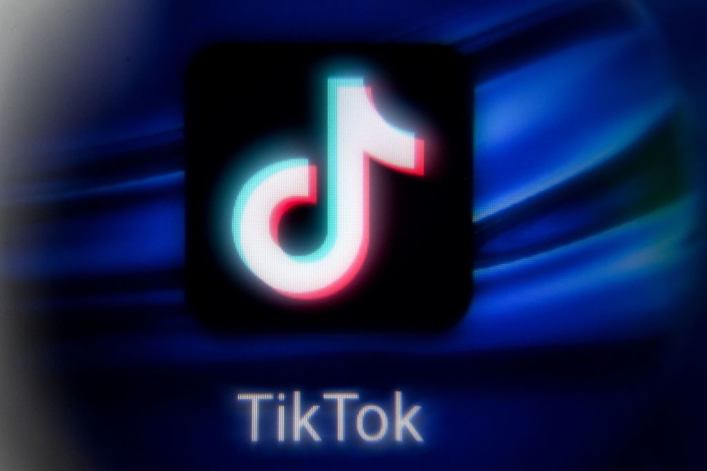 TikTok Can Track Every Tap You Make On Other Sites Via iOS App, New Research Claims
