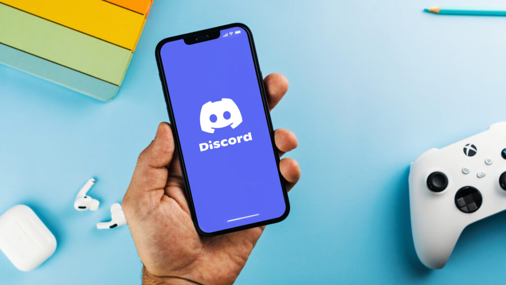 Discord brings back old-school message boards to help organize messy channels