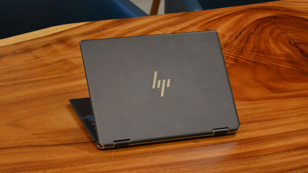 HP cuts thousands of jobs as PC demand slumps