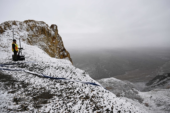 Apple iPhone 14 Emergency SOS via Satellite Helps Alaska State Troopers Rescue a Stranded Man