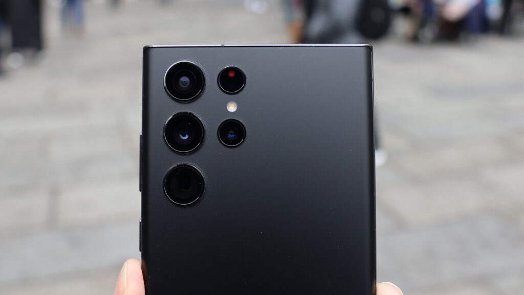 Samsung Galaxy S23 Ultra camera samples highlight impressive night and zoom shots