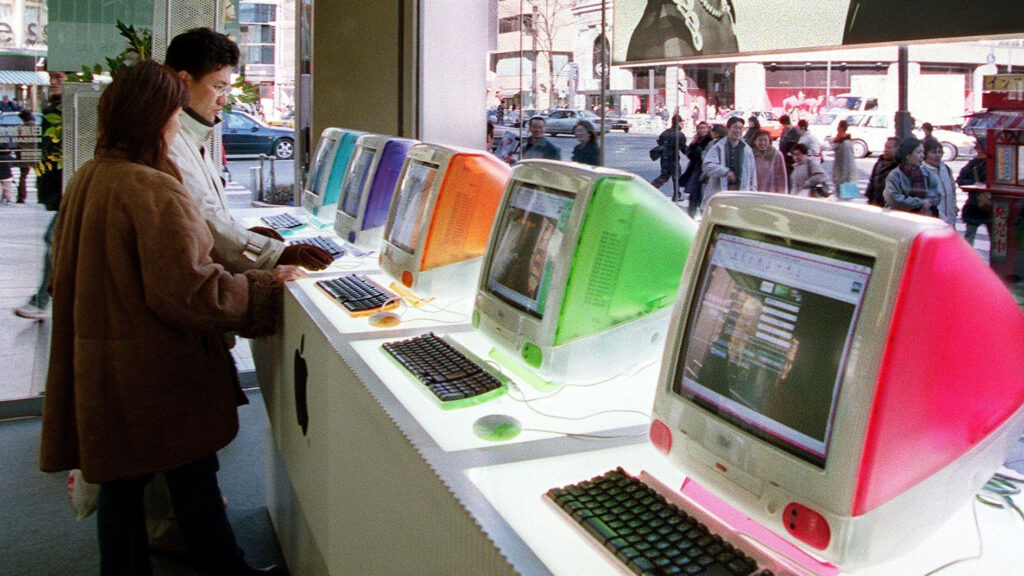 I love the new MacBooks, but they badly need a dash of iBook color