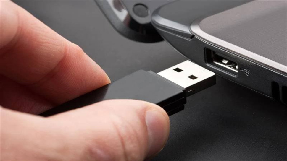 This malware hides on USB drives, waiting to strike Windows machines