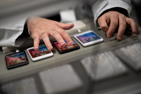 New iPhone 15 Pro Max Leak Shows Next-Gen Samsung Panel Integration; Brighter Than S23?