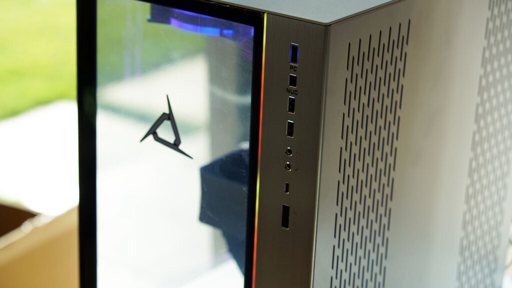 The CLX Hathor is the dream PC for game streamers