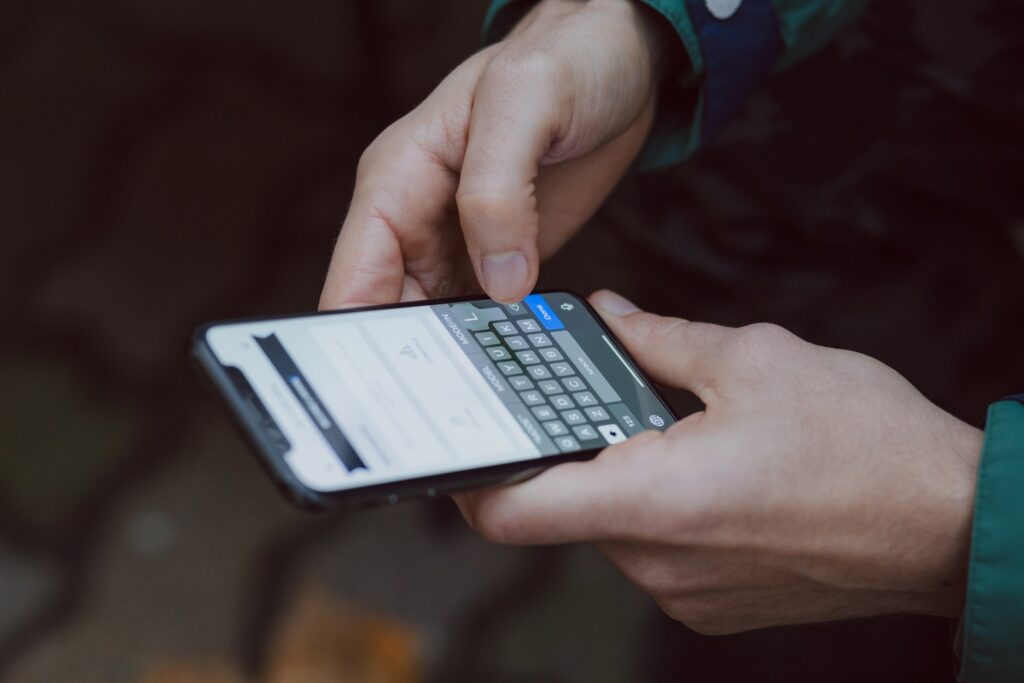 Pop-Up Keyboards for Better Tactile Experience? New Display Tech Brings this for Flat Screens