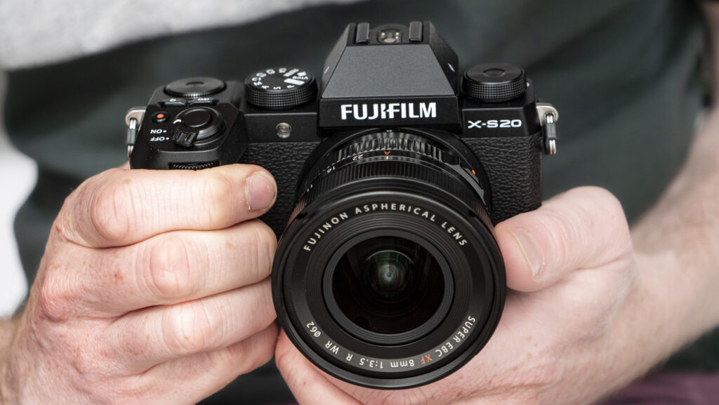 Fujifilm X-S20 review: mid-range marvel?