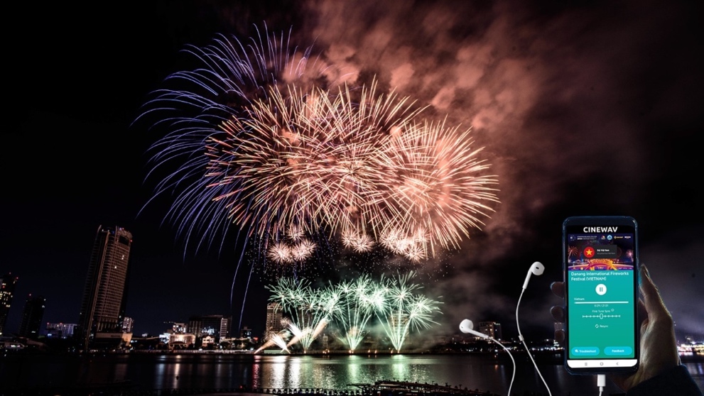 The first fireworks show with wireless audio for your headphones is a vision of the future