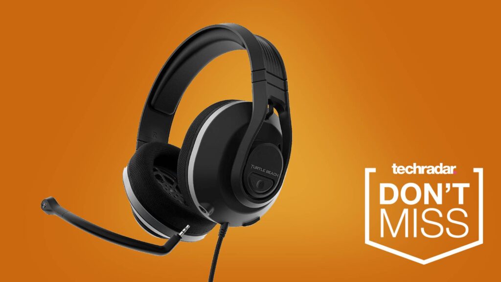 The Turtle Beach Recon 500 gaming headset is at its lowest price since Black Friday right now