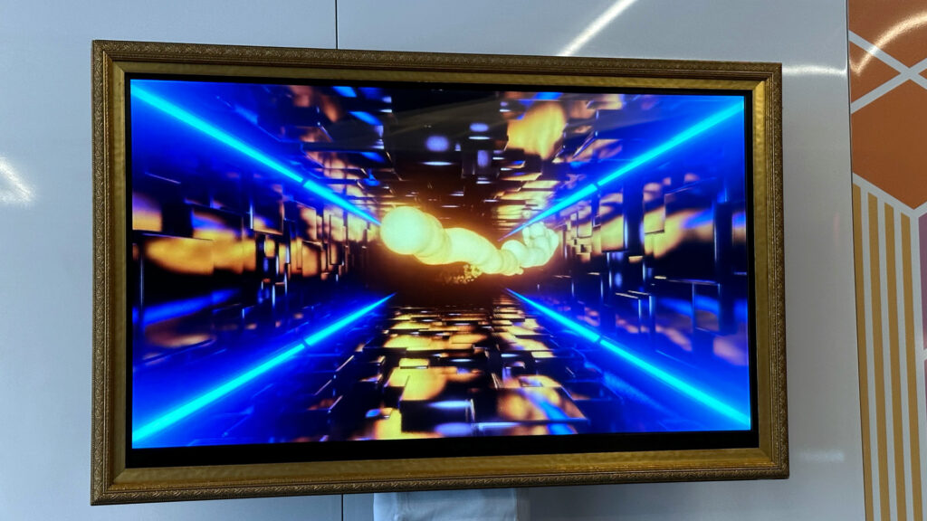 I saw a 3D TV and it almost made me believe it could be a thing again