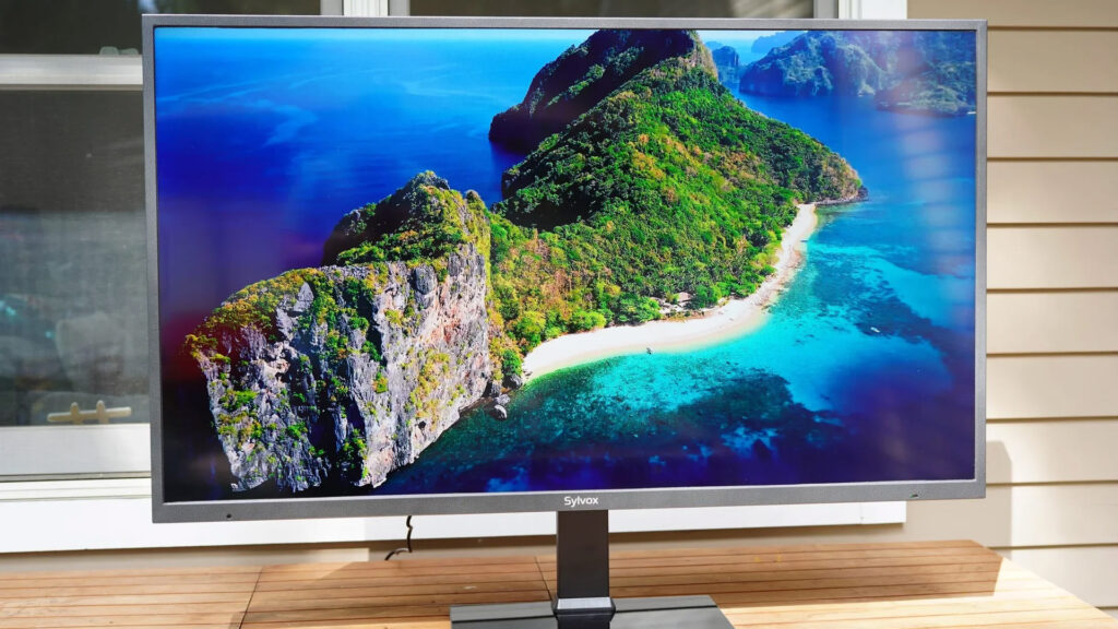 This cheap outdoor 4K TV by Sylvox is just what your deck has been dreaming of