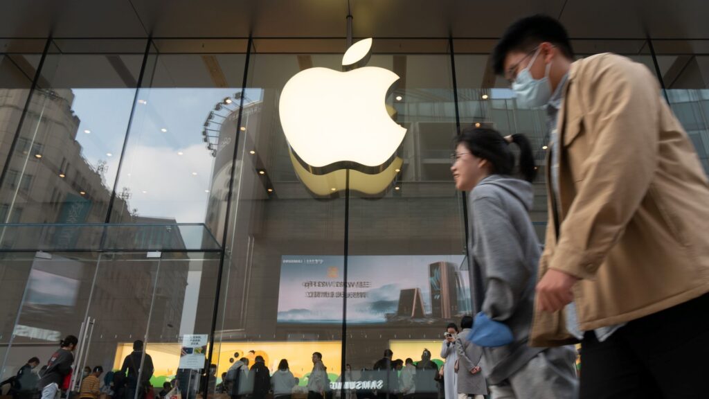 China bans iPhones for government officials