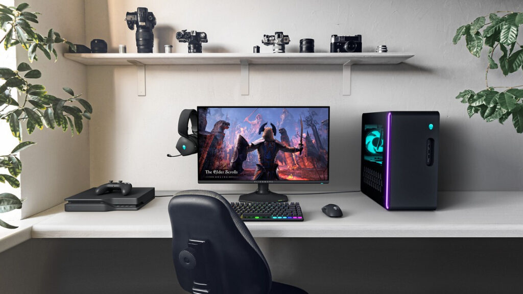 This new dual resolution Alienware monitor looks like the best of both worlds for PC and console gamers