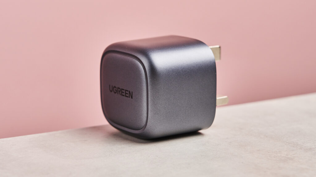 UGreen Nexode Mini 30W review: an ultra-compact, speedy phone charger